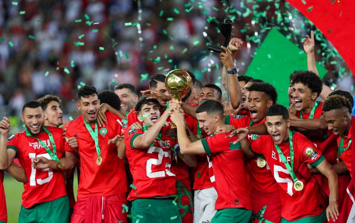 "منتخب المغرب الأولمبي خلال تتويجه بلقب أمم أفريقيا | أرشيفية"