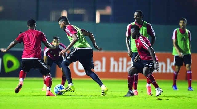 "■ المنتخب الوطني يختتم مرانه اليوم  |  تصوير: هشام تكنوين"