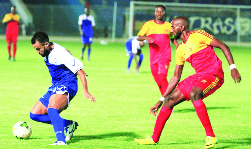 "Ⅶ  من لقاء سابق بين الهلال والمريخ  |   البيان"