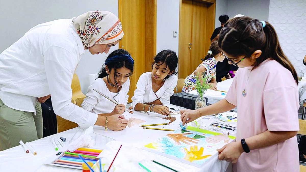 «مدارس الحياة» تثري معارف روادها وتجدد حياتهم الصحية