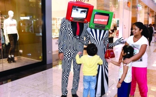 الصورة: الصورة: «دبي للتسوق» يمنح العائلات ذكريات لا تُنسى