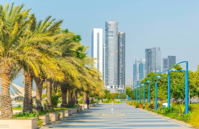 أبوظبي ملتقى الحضارة والحداثة تقف شاهداً على ازدهار الإمارات وتقدمها 