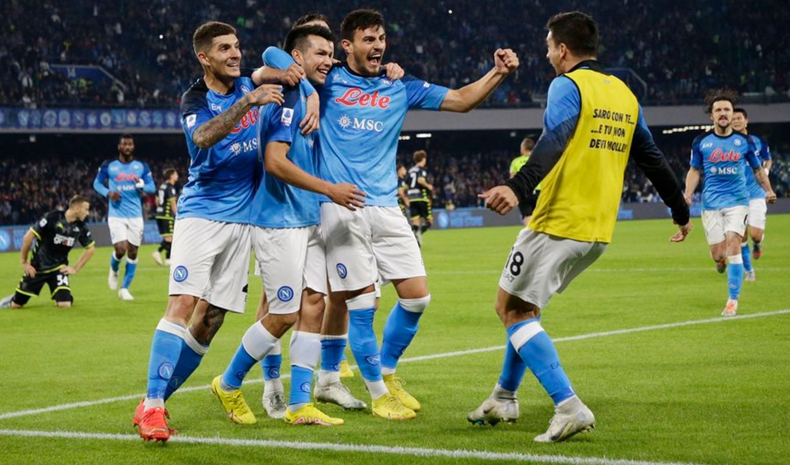 بطولة إيطاليا: نابولي يحلّق في الصدارة بفوز عاشر توالياً