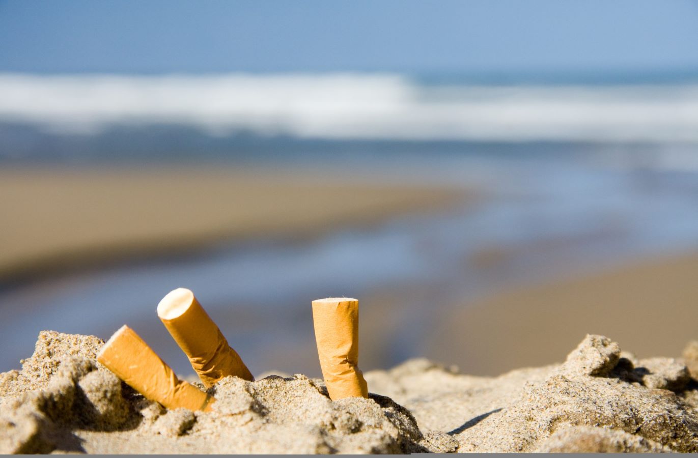 إلزام شركات التبغ في إسبانيا بتحمل تكاليف تنظيف أعقاب السجائر