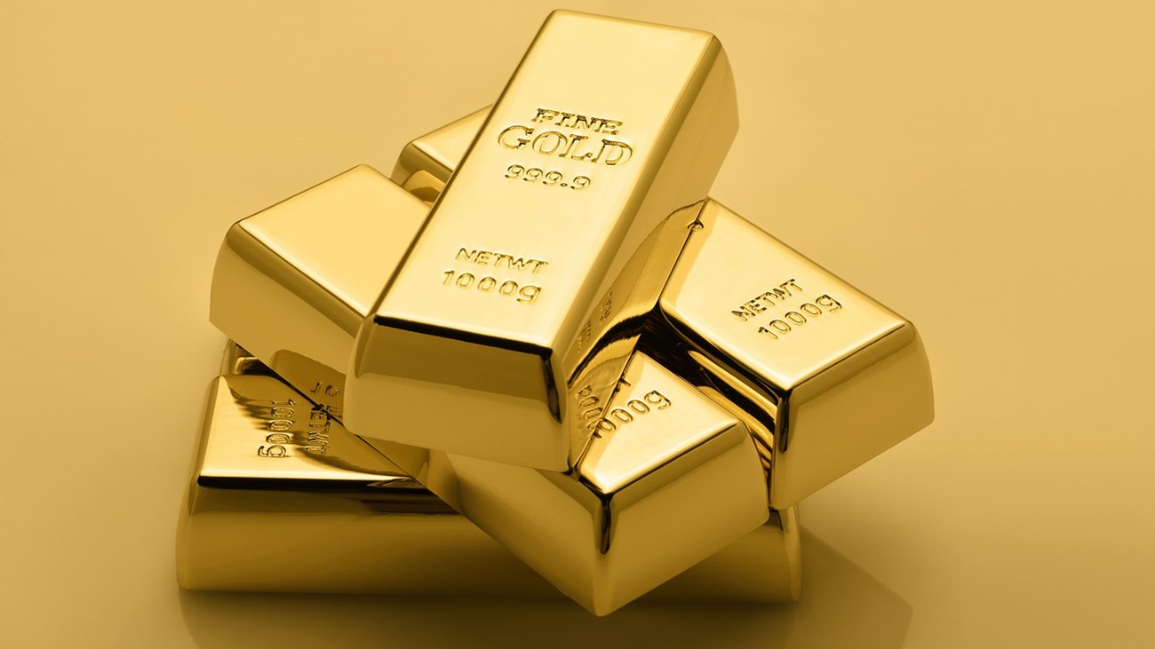 تراجع أسعار الذهب جراء ارتفاع الدولار ومخاوف بشأن أسعار الفائدة