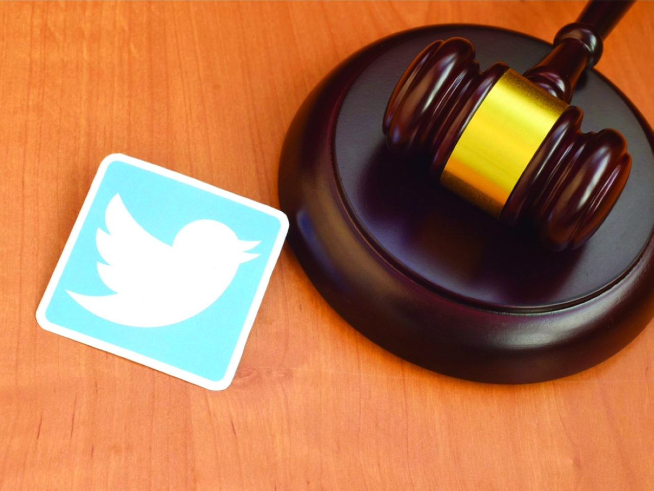 «تويتر» تواجه دعاوى قضائية بسبب تأخر سداد فواتير
