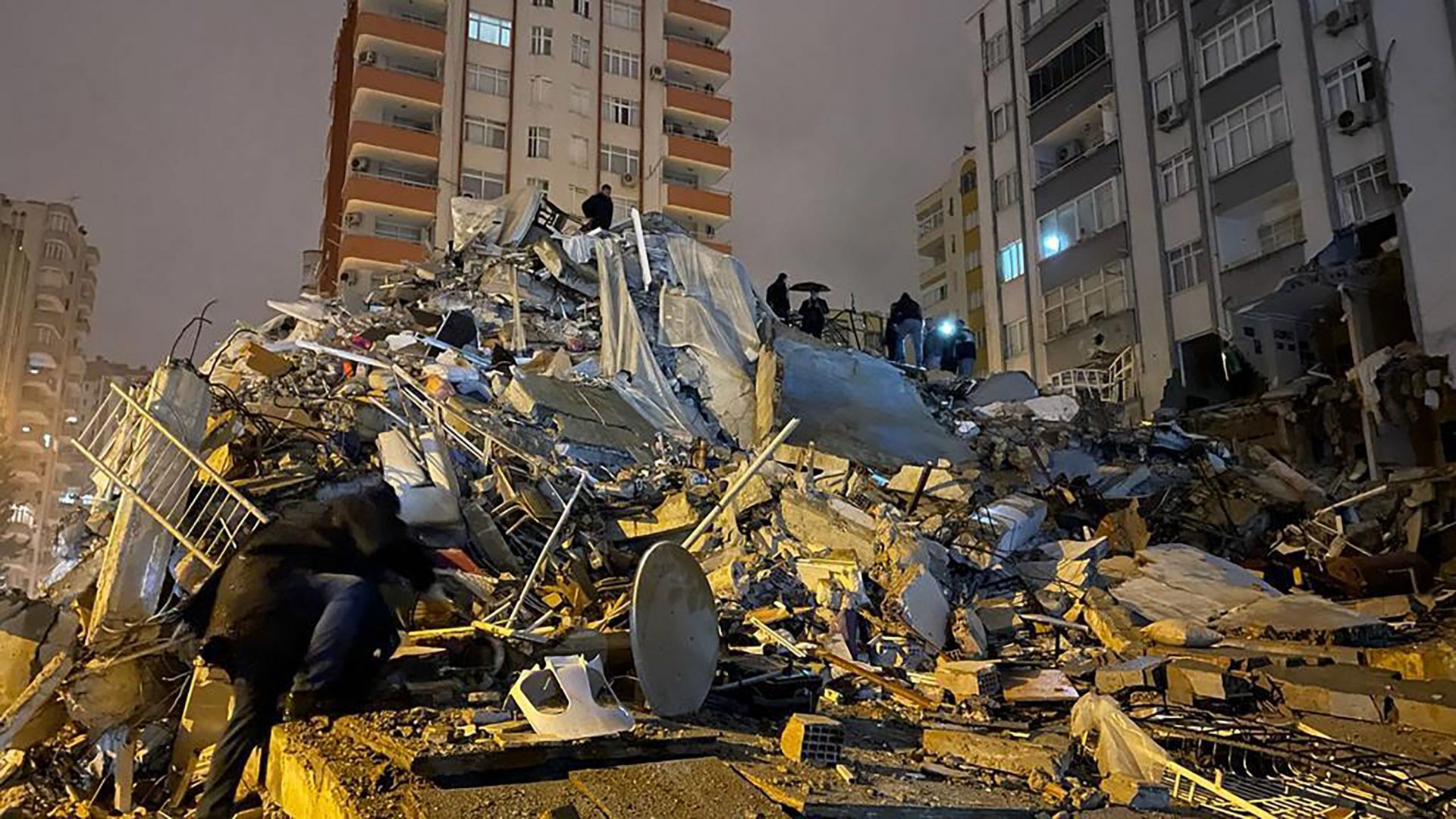تركيا: 33 ألف هزة ارتدادية أعقبت زلزال فبراير