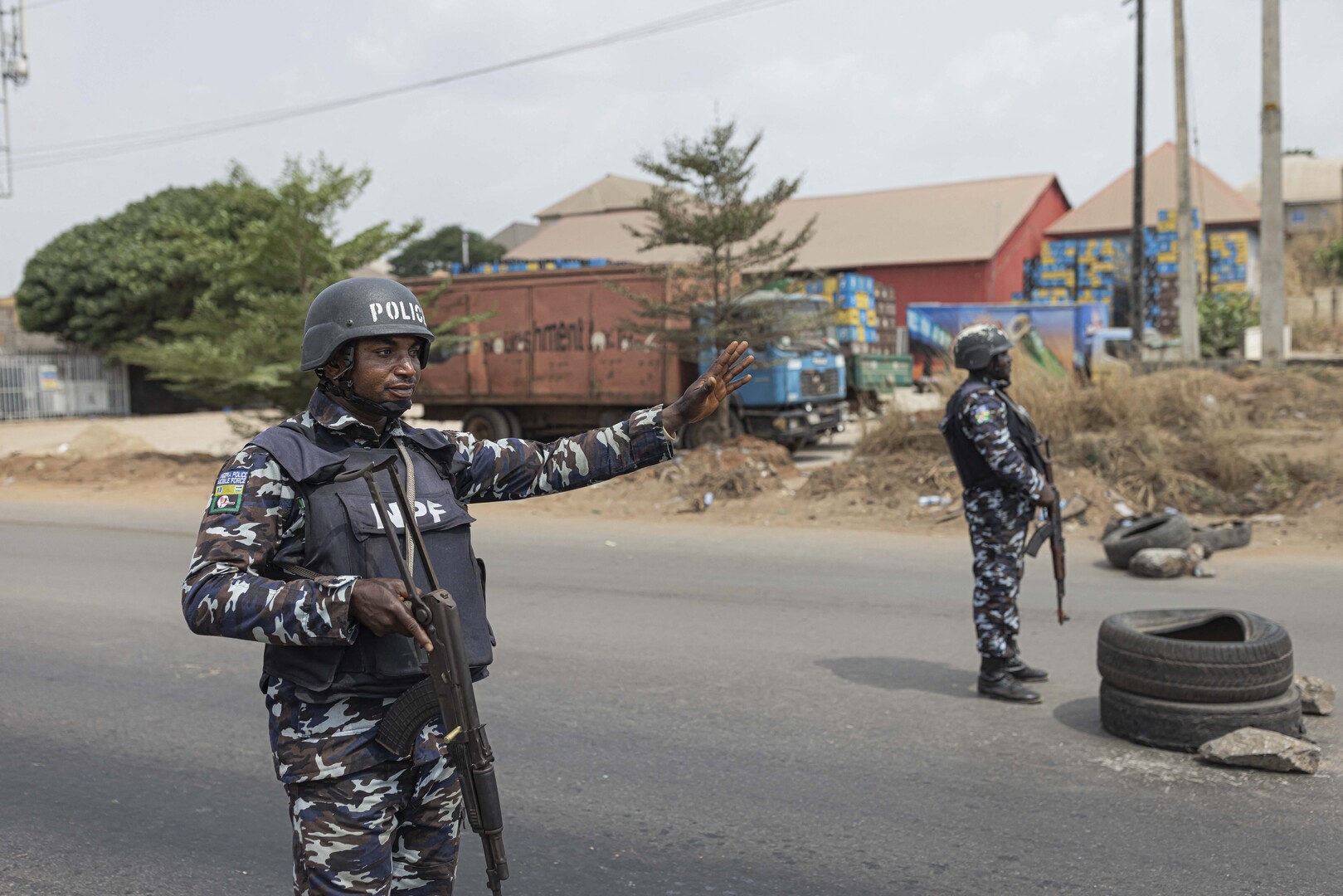 هجوم مسلّح يستهدف موكباً أمريكياً في نيجيريا