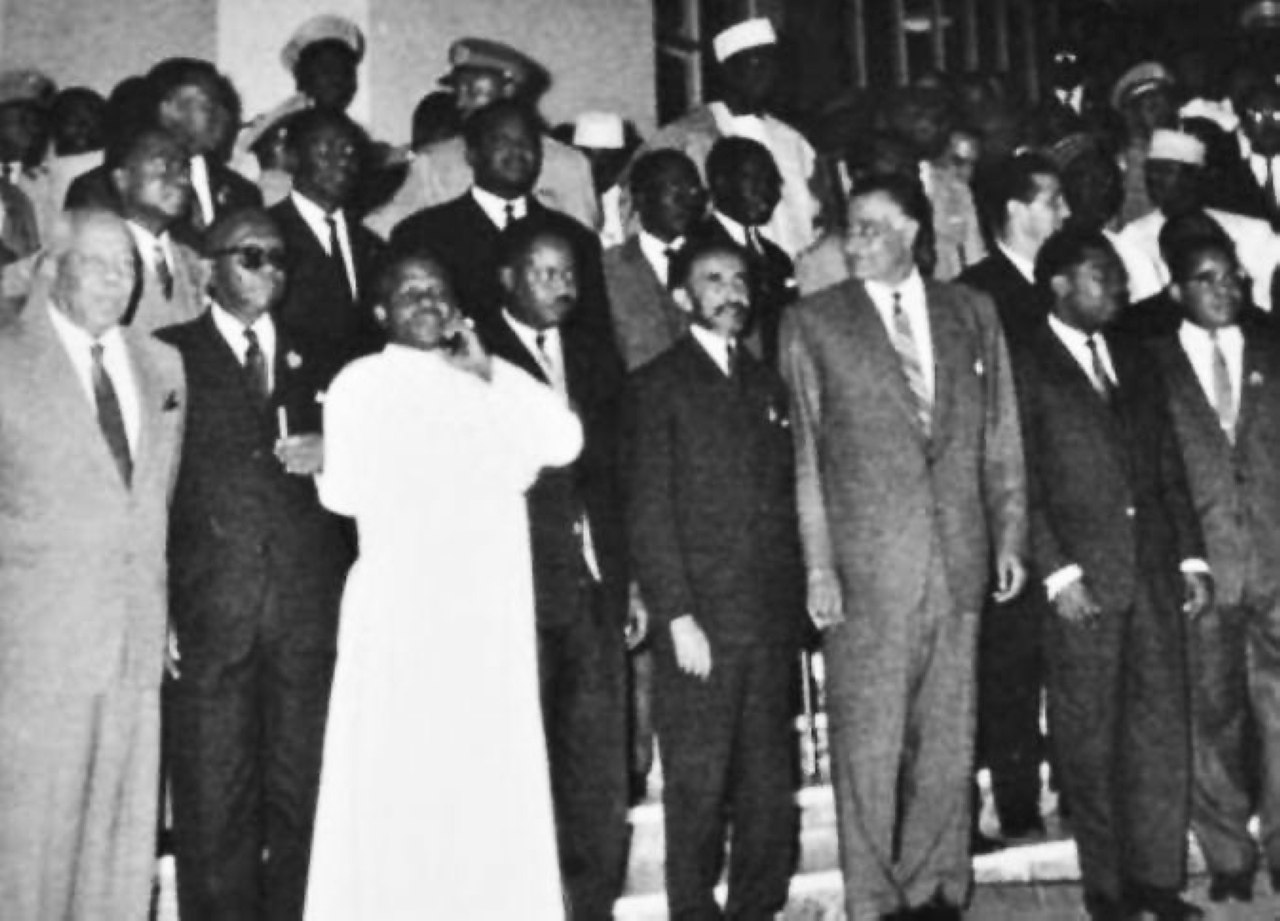 الصورة : 196330 دولة أفريقية تعلن تأسيس منظمة الوحدة الأفريقية في أديس أبابا.