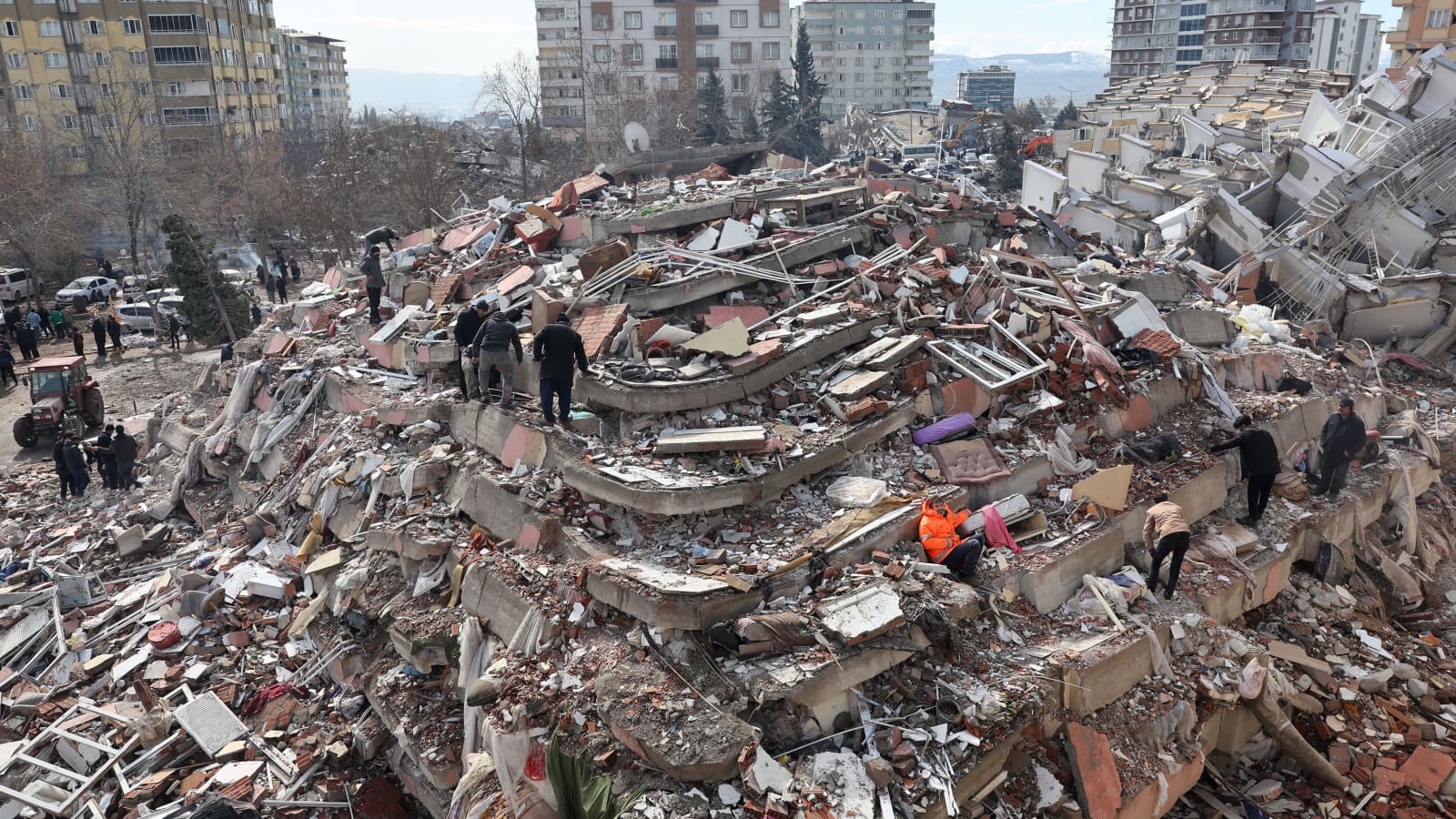 البنك الدولي يمنح تركيا مليار دولار للتعافي من تداعيات الزلازل