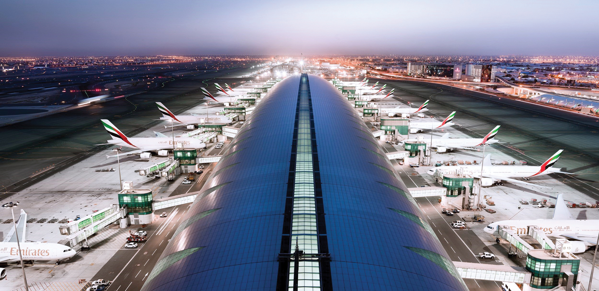 مطار دبي الأفضل عالمياً لرحلات الترانزيت
