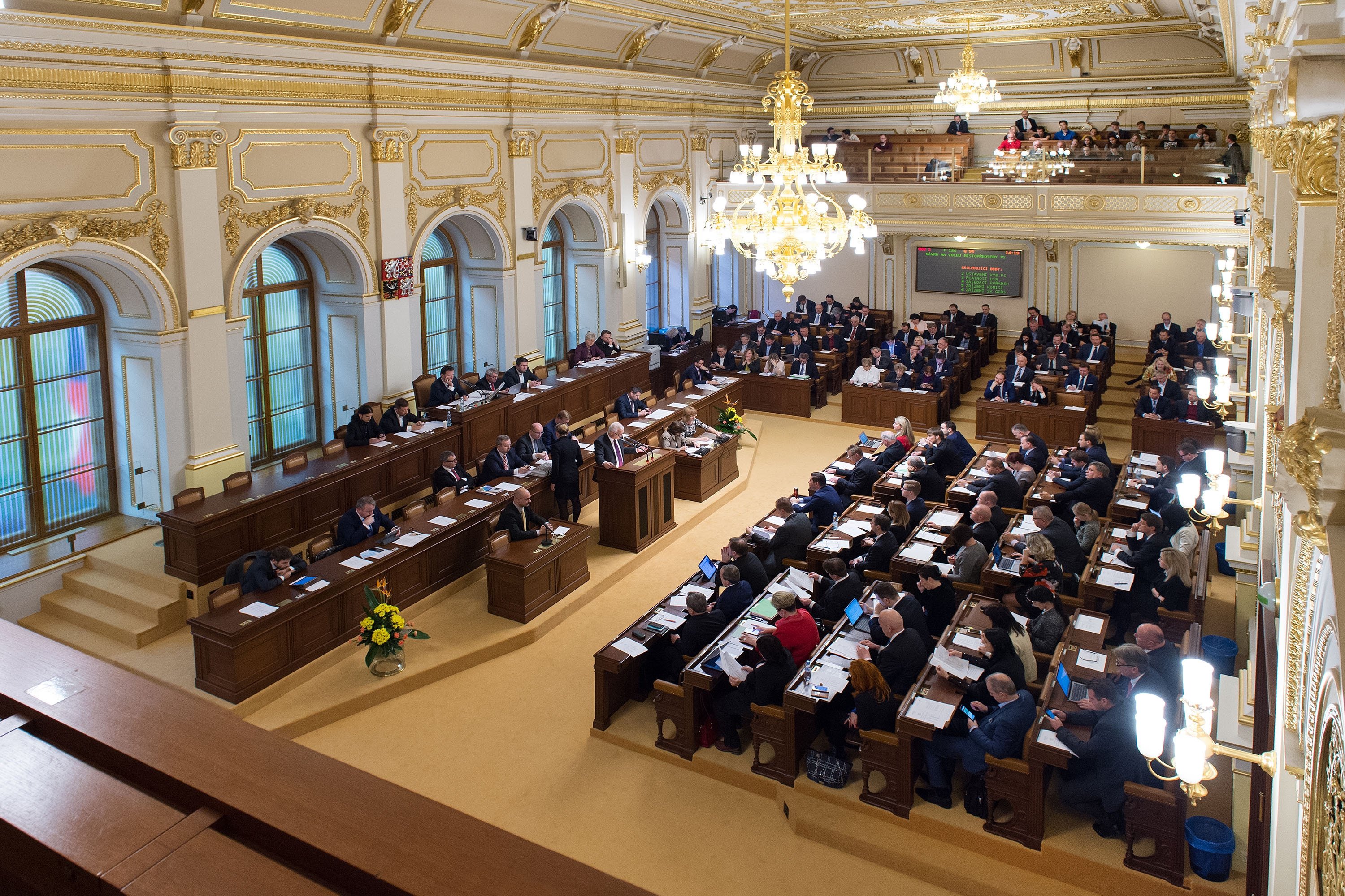 البرلمان التشيكي يوافق على اتفاقية الدفاع مع الولايات المتحدة