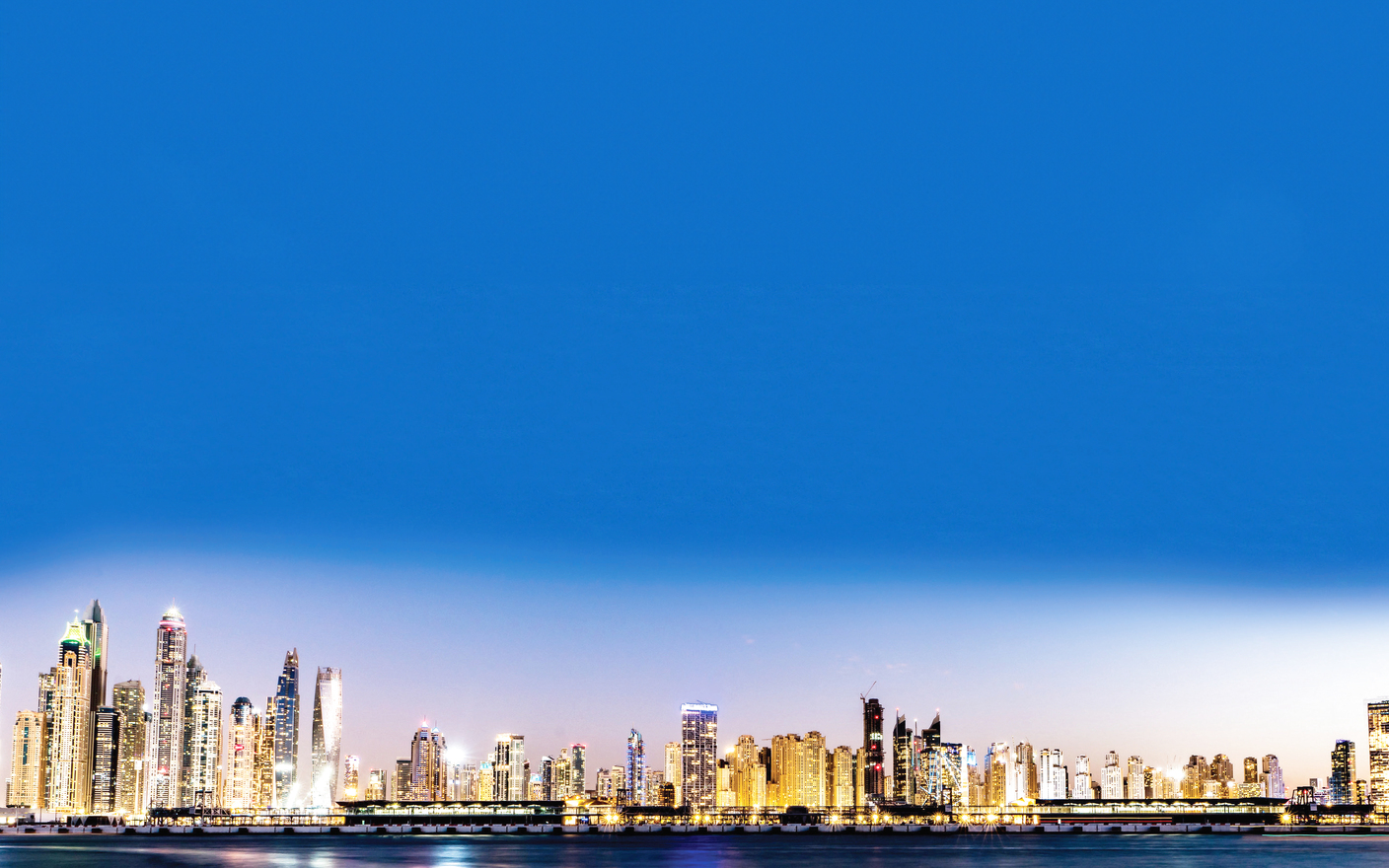 «فيتش سوليوشنز» ترفع توقعات نمو دبي 2023 إلى 3.5 %