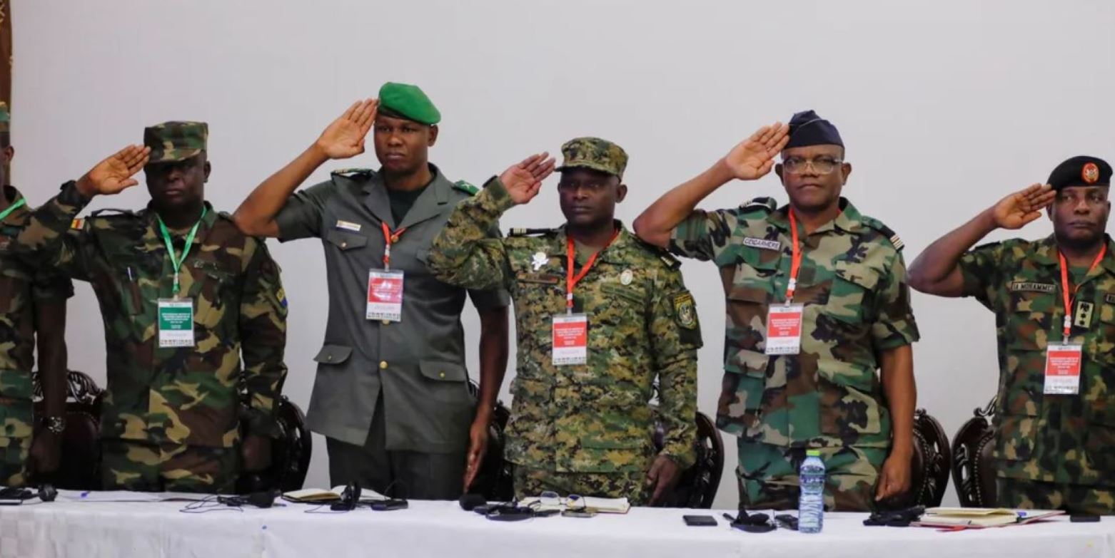 إكواس تحدد موعد التدخل العسكري لاستعادة النظام الديمقراطي في النيجر