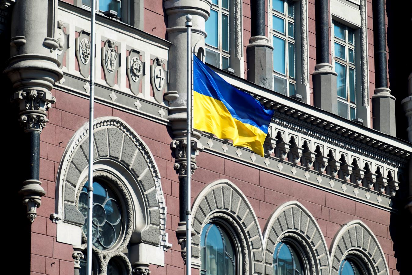 البنك المركزي الأوكراني: 4.8 مليارات دولار عجزاً في حساب المعاملات الجارية في 8 أشهر