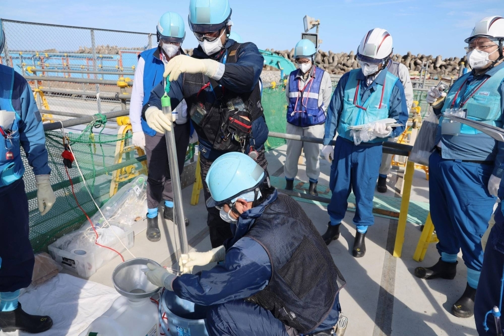 لمدة 17 يوماً.. اليابان تبدأ تصريف كمية ثانية من المياه المشعة المعالجة من فوكوشيما