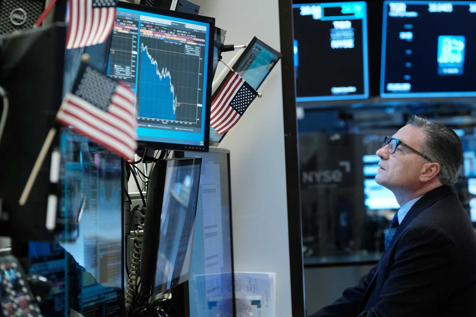 الأسهم الأمريكية تغلق مرتفعة بدعم من شركات التكنولوجيا بعد تقرير الوظائف
