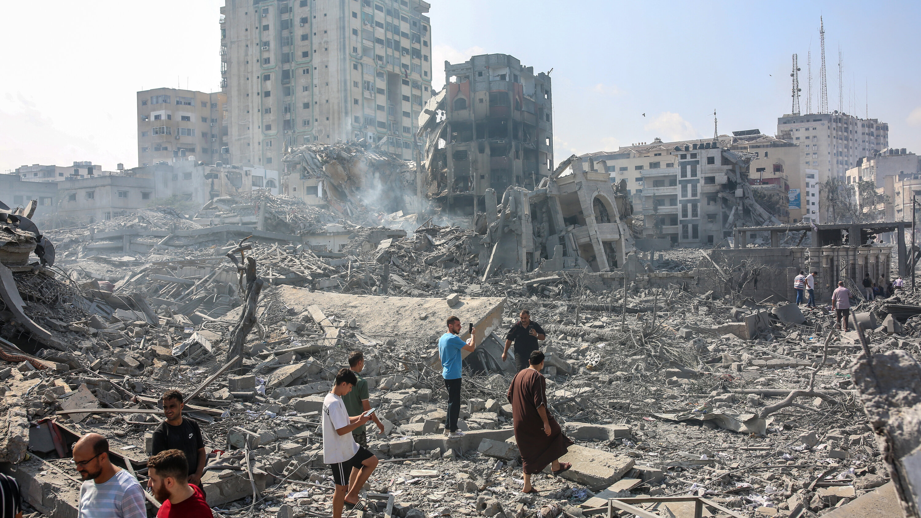 آخر تطورات اليوم الخامس من الحرب في غزة