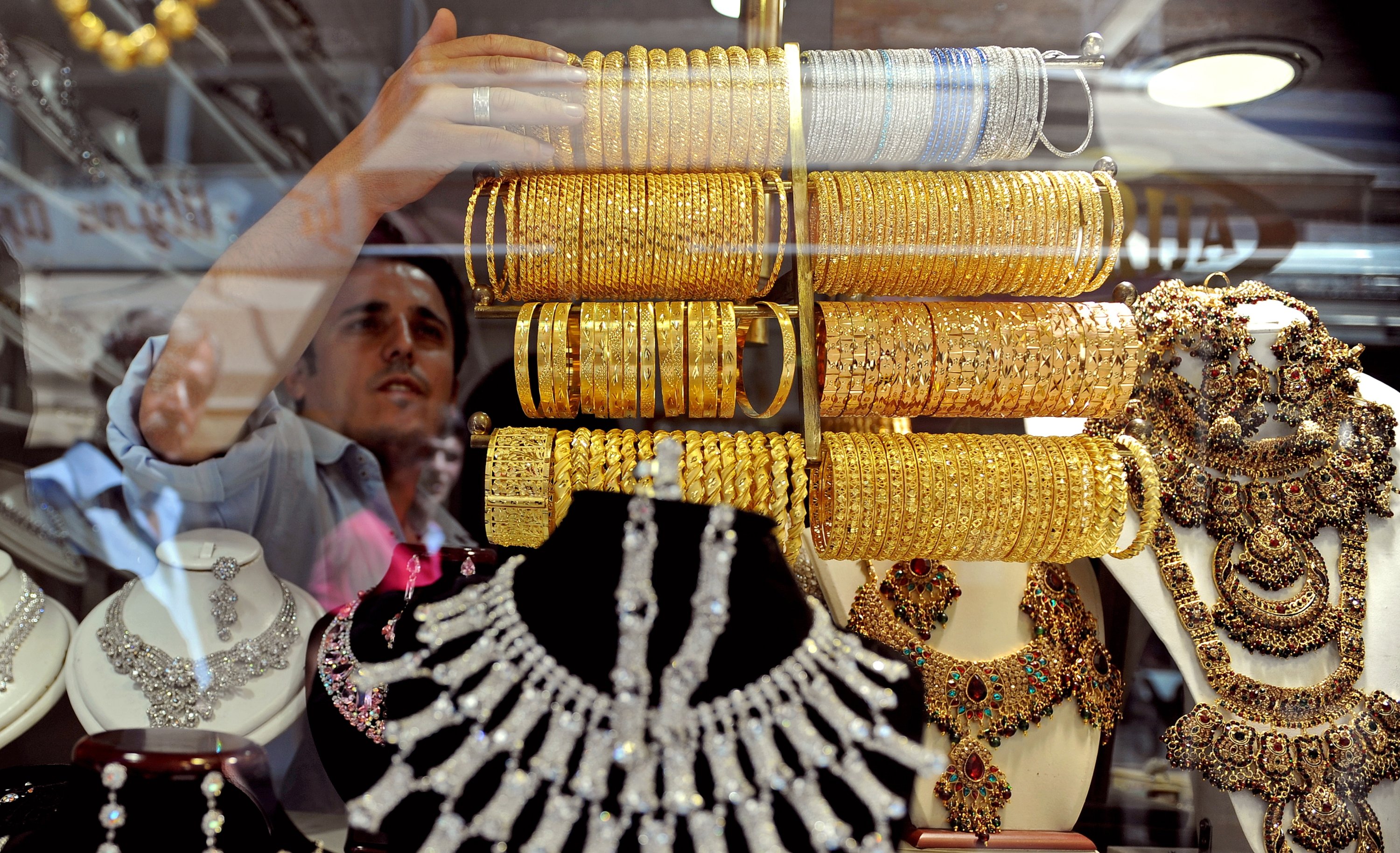 أسعار الذهب في الإمارات اليوم الاثنين 1 أبريل 2024