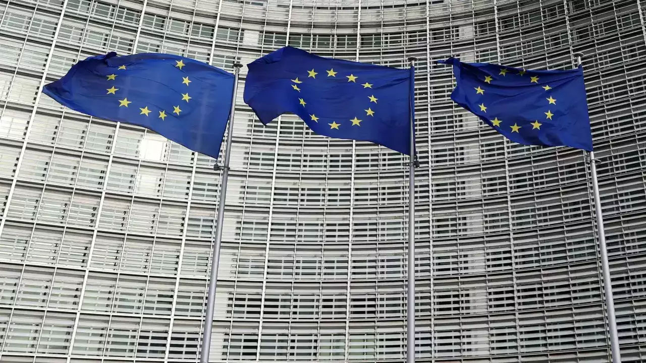 الاتحاد الأوروبي يجهز خطة بقيمة 20 مليار يورو لتمويل أوكرانيا