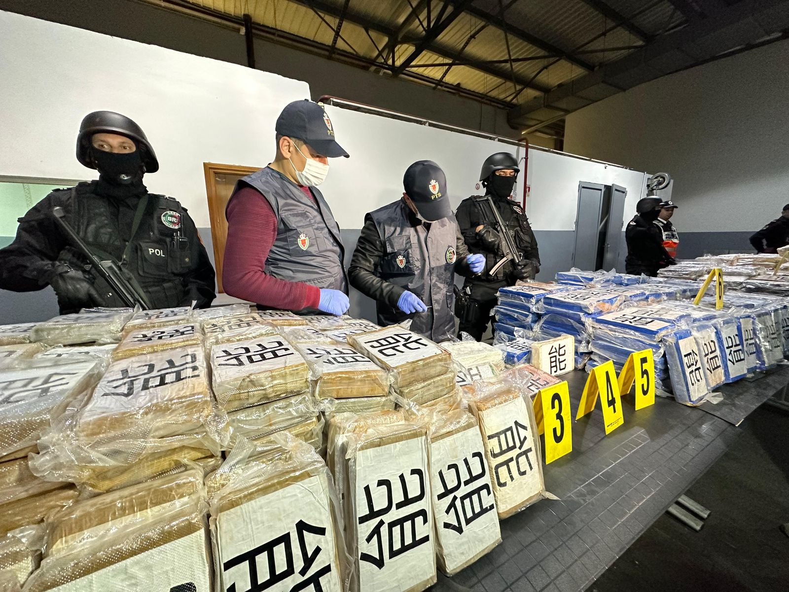 الشرطة المغربية تضبط 1.488 طن من الكوكايين