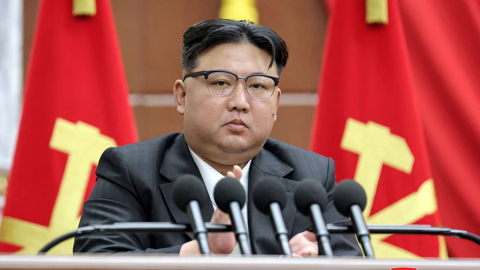 كيم يهدّد بإبادة كوريا الجنوبية إذا تجرّأت على ضرب بلاده