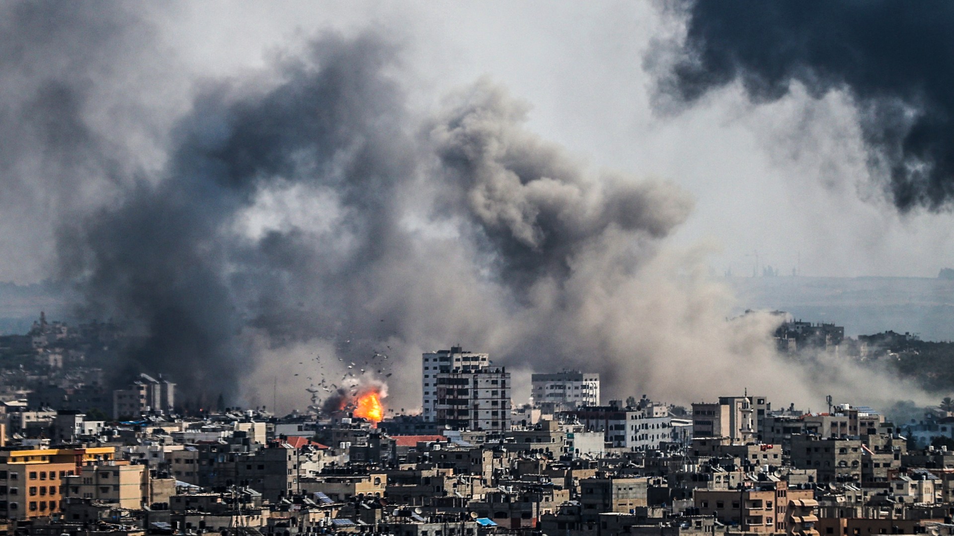 حماس أعلنت عنهما قبل يومين .. إسرائيل تؤكد مقتل رهينتين في غزة