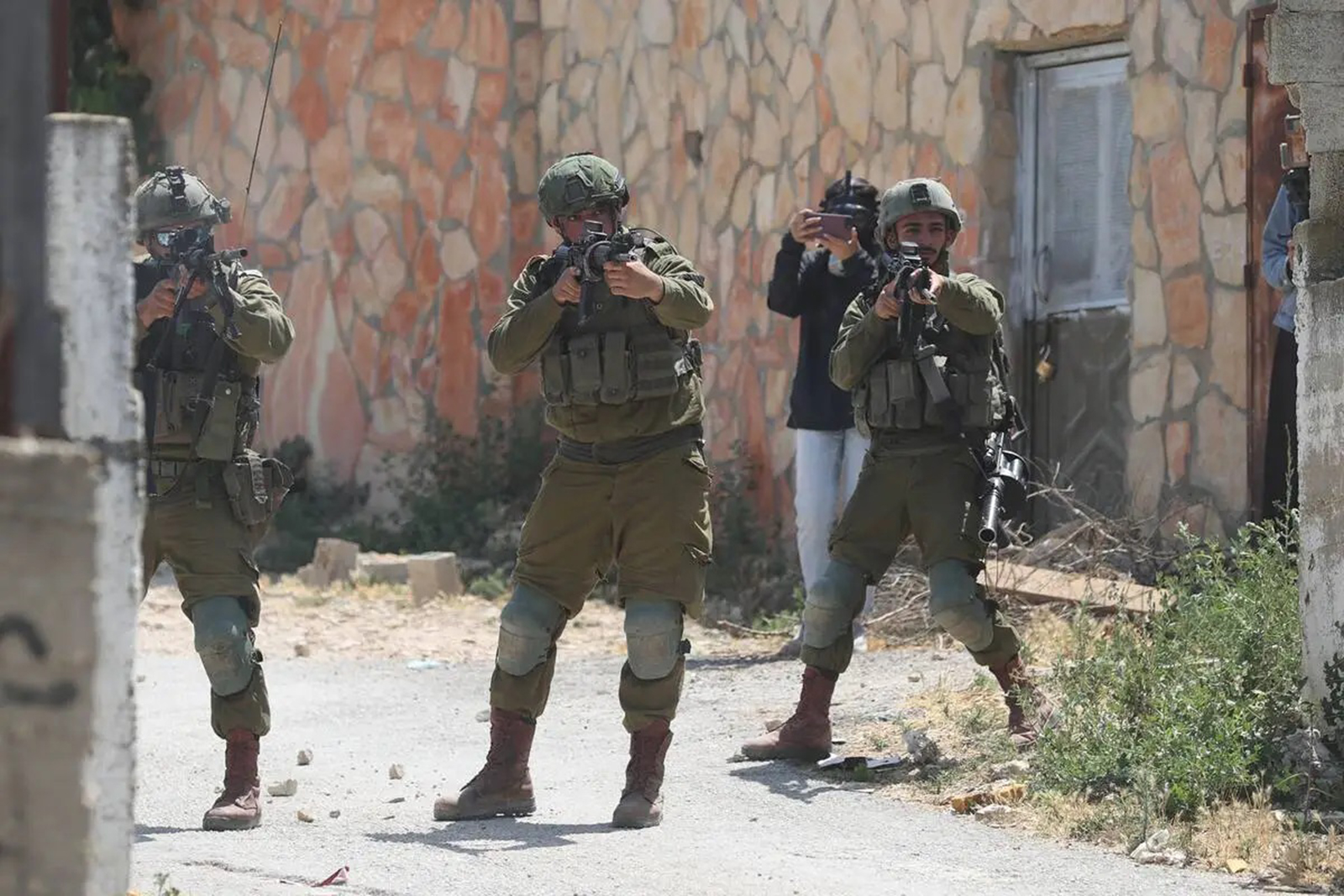 الجيش الإسرائيلي يعترف بقتل فتى فلسطيني في الضفة الغربية