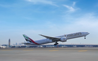الصورة: الصورة: طيران الإمارات تُسير 10 رحلات إضافية إلى جدة والمدينة المنورة