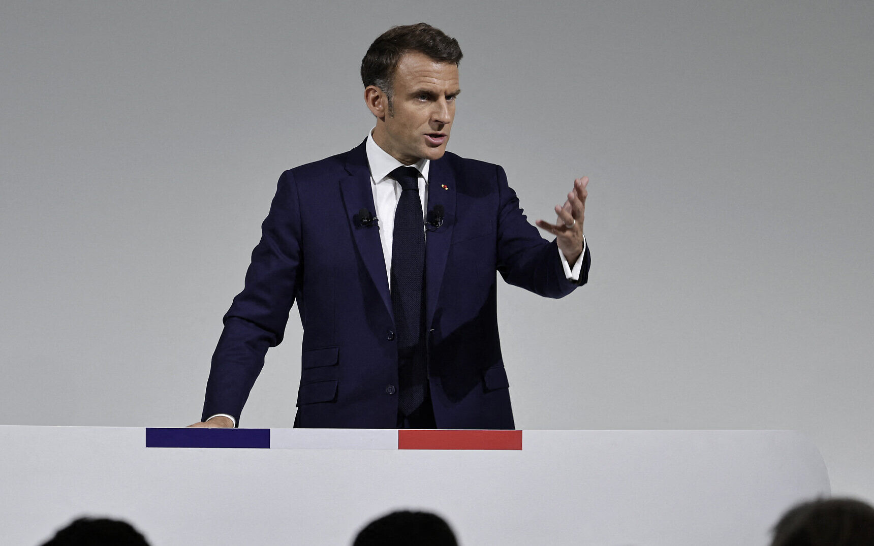 ماكرون: لن أستقيل إذا خسر حزبي الانتخابات الفرنسية