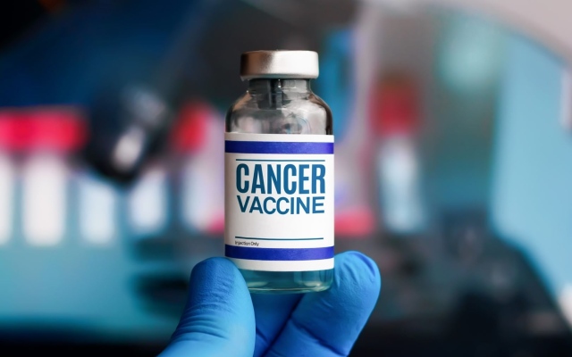 الصورة: الصورة: البشرية تهزم السرطان.. 5 أسئلة عن اللقاح الروسي المنتظر