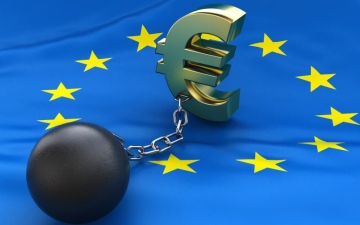 الصورة: الصورة: الديون الجديدة «المفرطة» تحاصر فرنسا وإيطاليا و5 دول أوروبية