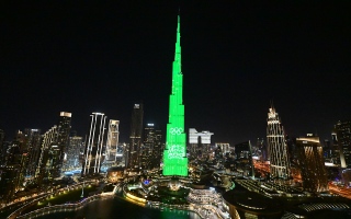 الصورة: الصورة: «برج خليفة» يحتفل بـ«اليوم الأولمبي»