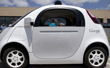 الصورة: الصورة: مركبات غوغل ذاتية القيادة متاحة للعامة في سان فرانسيسكو