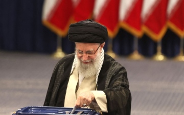 الصورة: الصورة: انطلاق عملية التصويت في الانتخابات الرئاسية الإيرانية