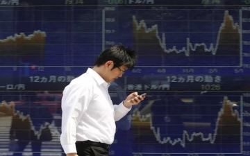 الصورة: الصورة: صعود مؤشرات الأسهم اليابانية في جلسة التعاملات الصباحية