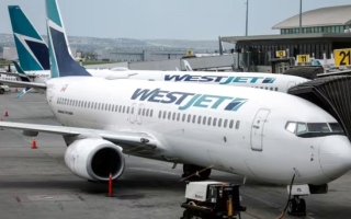 الصورة: الصورة: «ويست جت» الكندية تلغي 77 % من رحلاتها الجوية بسبب إضراب