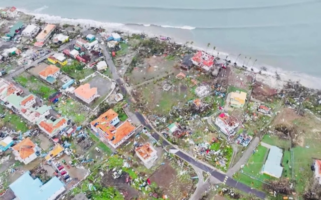 الصورة: الصورة: إعصار كارثي يضرب شرق منطقة الكاريبي