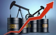 الصورة: الصورة: أسعار النفط تقترب من أعلى مستوياتها منذ شهرين