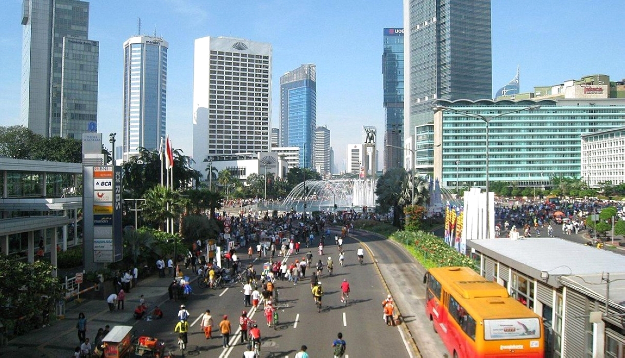 الصورة : 2004 إجراء أول انتخابات رئاسية بأندونيسيا.