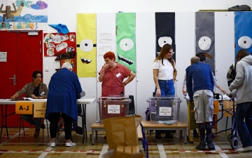 الصورة: الصورة: زيادة كبيرة في إقبال الناخبين بالجولة الثانية من الانتخابات الفرنسية