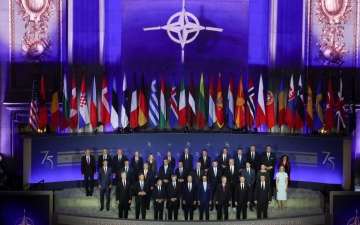 الصورة: الصورة: ما مستقبل «الناتو» في حال فوز ترامب برئاسة أمريكا؟