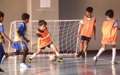 الصورة: الصورة: «الفرجان» ينظم برنامجاً تدريبياً لكرة القدم بدبي