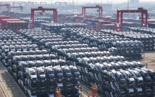 الصورة: الصورة: الصين تلجأ مجدداً لمنظمة التجارة العالمية ضد دعم واشنطن للسيارات الكهربائية