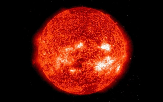 الصورة: الصورة: علماء يرصدون ظهور العلامات الأولى للدورة الشمسية القادمة