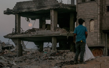 الصورة: الصورة: قتلى وجرحى في قصف إسرائيلي على مناطق متفرقة من قطاع غزة