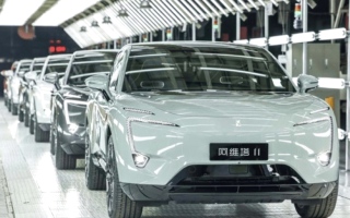 الصورة: الصورة: تطور المركبات الكهربائية الصينية يثير ذعر مصنّعي السيارات اليابانيين