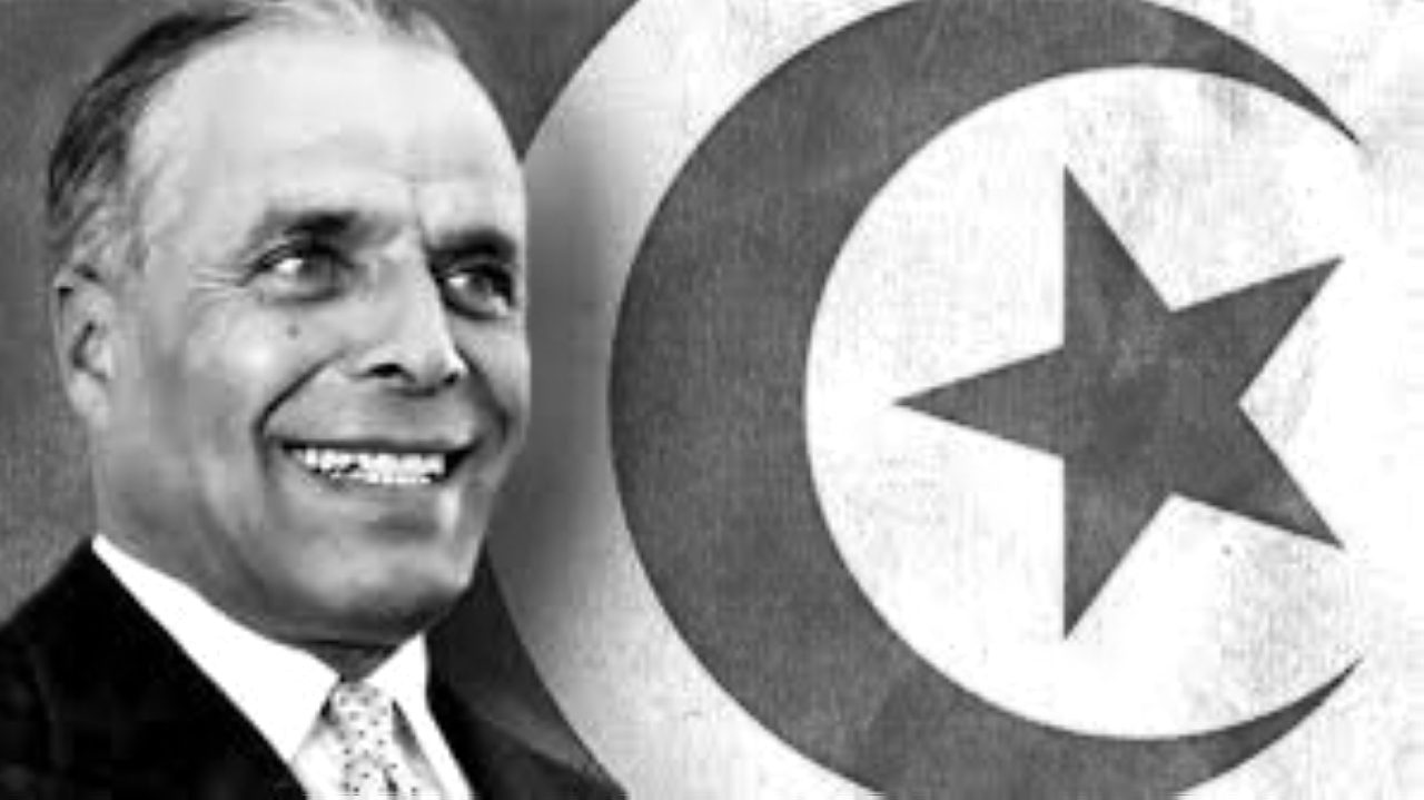 الصورة : 1957 إلغاء الملكية وإعلان قيام الجمهورية التونسية وتنصيب الحبيب بورقيبة رئيساً لها.