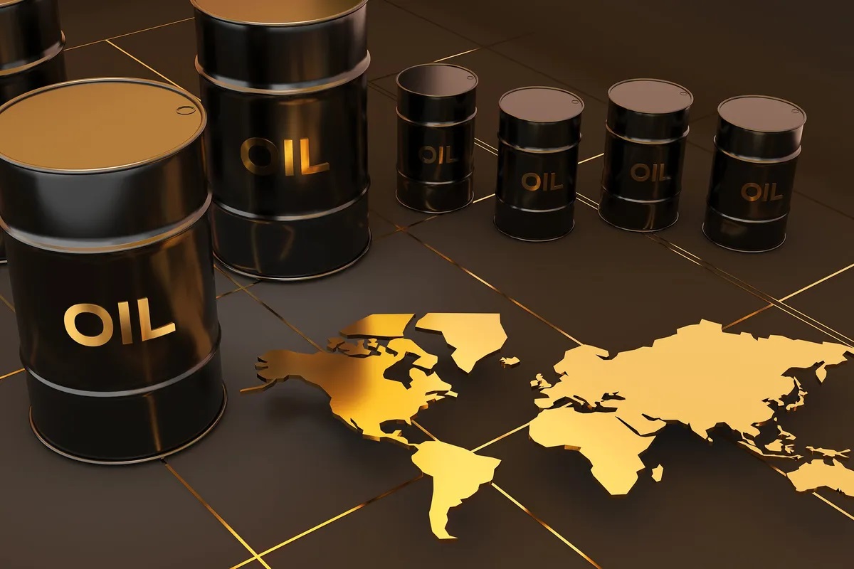 أسعار النفط تتراجع بفعل القلق من الطلب الصيني وتقدم مفاوضات الشرق الأوسط