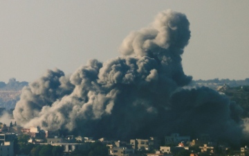 الصورة: الصورة: إسرائيل تخطط لتحرّك بري في لبنان وتشن غارات على اليمن